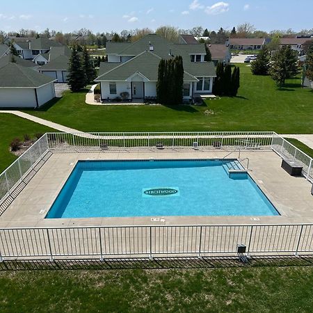 Birchwood Lodge Систер-Бэй Экстерьер фото