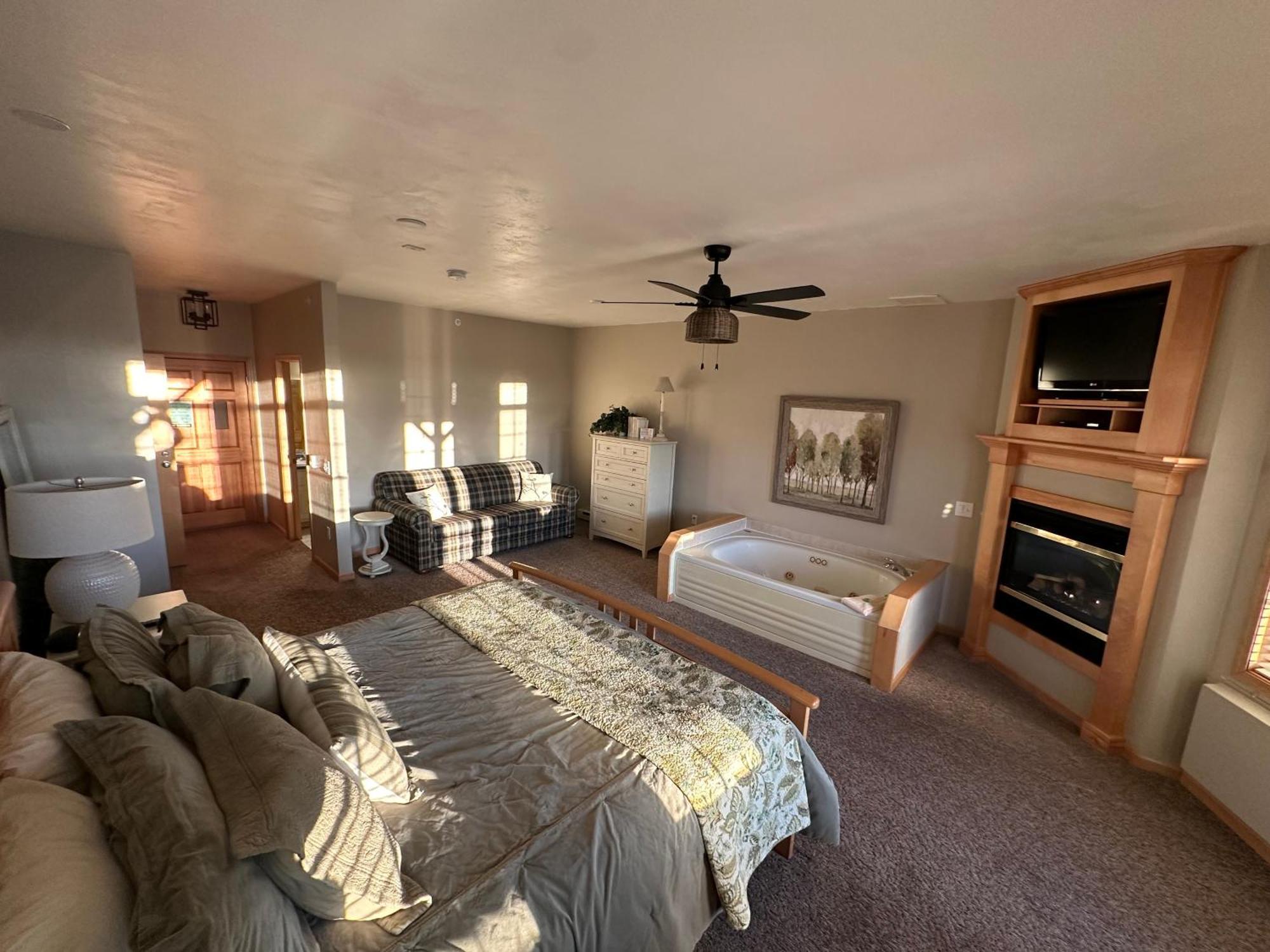 Birchwood Lodge Систер-Бэй Экстерьер фото