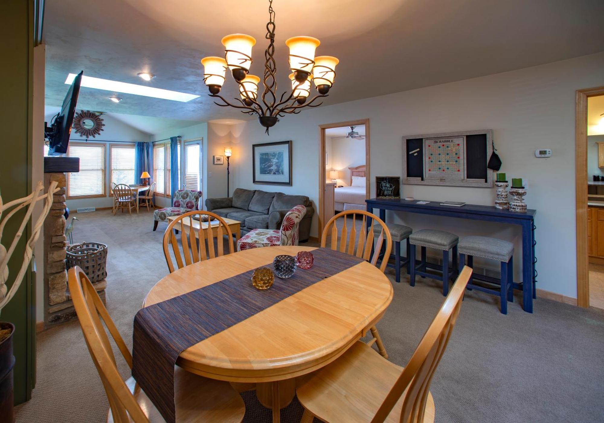 Birchwood Lodge Систер-Бэй Экстерьер фото